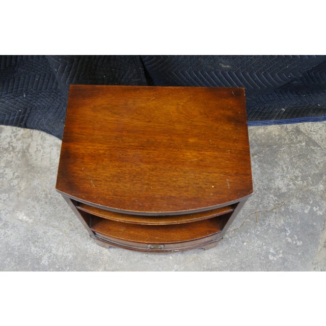 1940s 1940s Antique Duncan Phyfe Mahogany Tiered Nightstand End Side Accent Table For Sale - Image 5 of 11