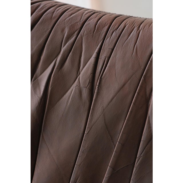 Vintage Three-Seater Sofa in Elm and Leather from Maison Regain, 1970s For Sale - Image 12 of 14