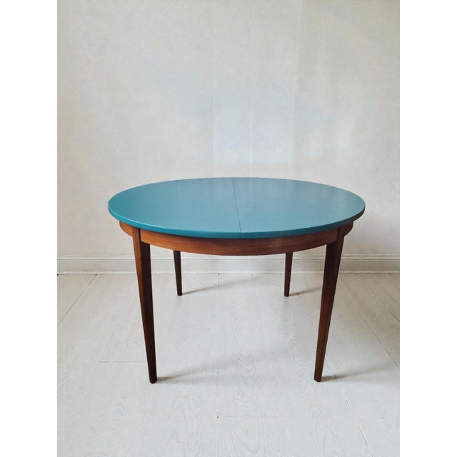 Round Extendable Table in Teak, 1960s For Sale - Image 10 of 10