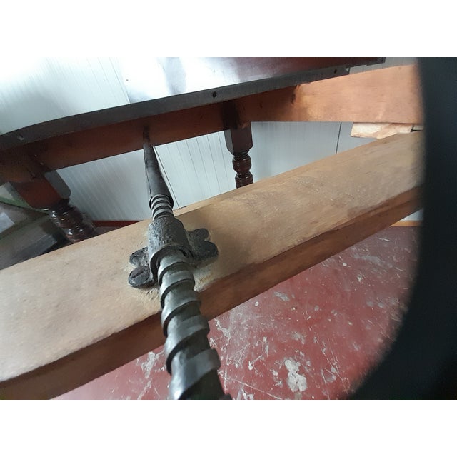 British Victorian Maple Leaf Wood on Oak Extending Dining Table, 1840s-1890s For Sale - Image 10 of 18