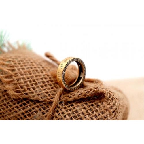 Wedding Ring in Two-Tone Gold with Calibrated Quartz For Sale - Image 3 of 8