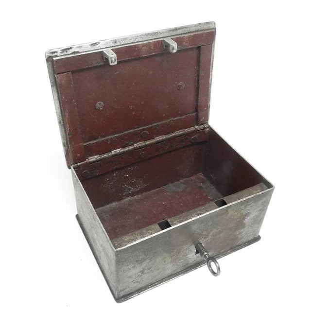 Mid-Century Modern Art Deco Cartridge Box, Poland, 1930s For Sale - Image 3 of 11