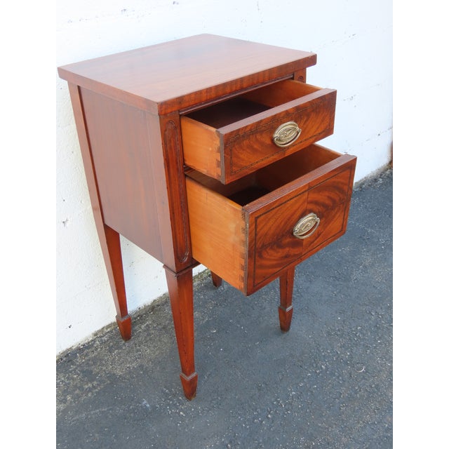 Early 20th Century Early 1900s Flame Mahogany Inlay Nightstand Bedside Side End Table 6921 For Sale - Image 5 of 15