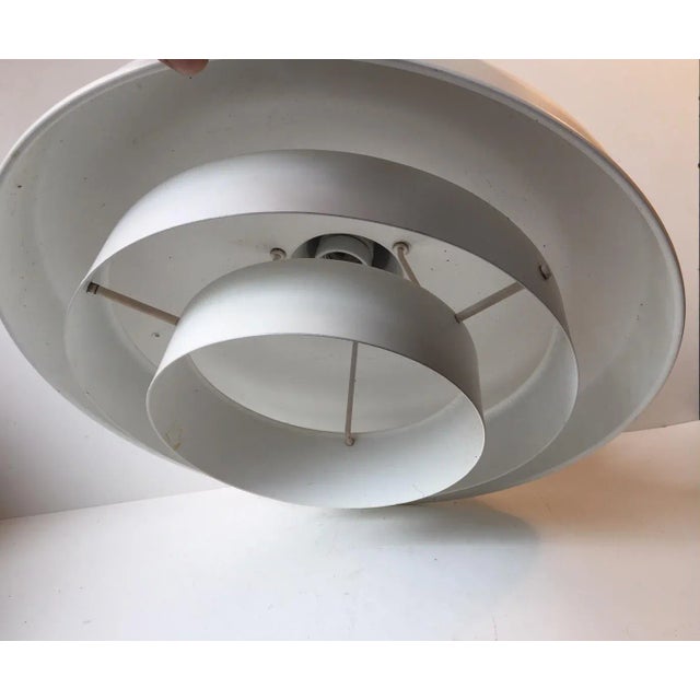 1970s White Tiered Pendant Light from Louis Poulsen, 1970s For Sale - Image 5 of 6