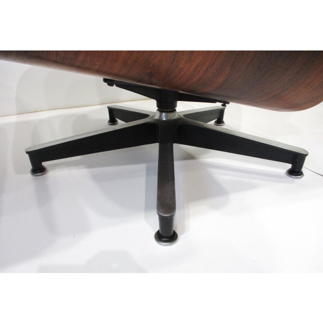 Black Early Eames Rosewood 670 Lounge Chair and Ottoman for Herman Miller (A) For Sale - Image 8 of 12