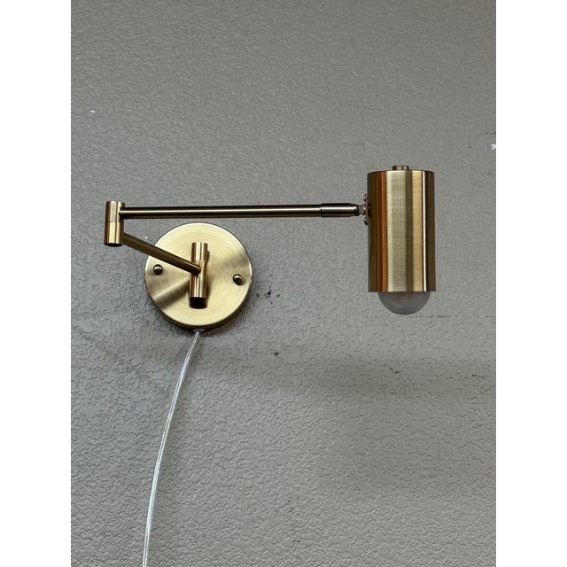 Modern Modern Brass-Tone Swing Arm Wall Lamp For Sale - Image 3 of 10