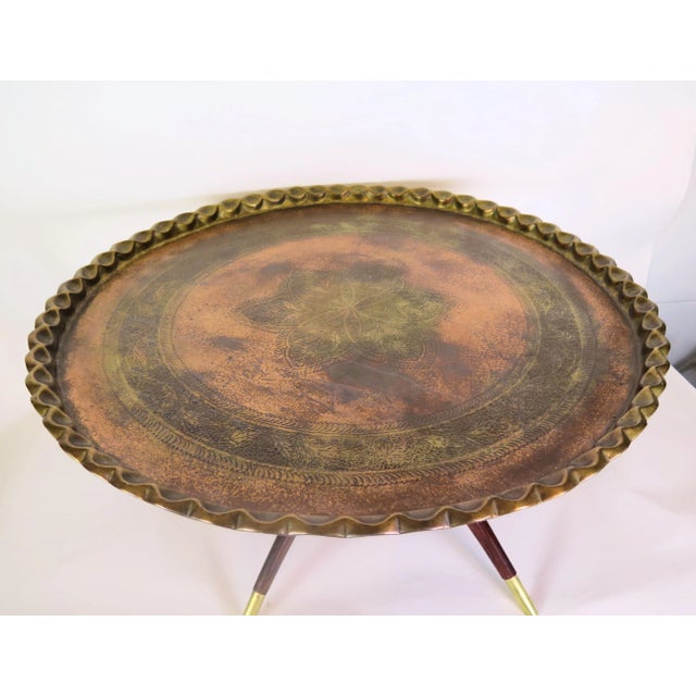 Mid-Century Modern Carlo Di Carlo Italian 6 Leg Spider Leg Juniper Wood Table W/Heavy Brass Moroccan Top Attributed to Carlo Di Carli For Sale - Image 3 of 7