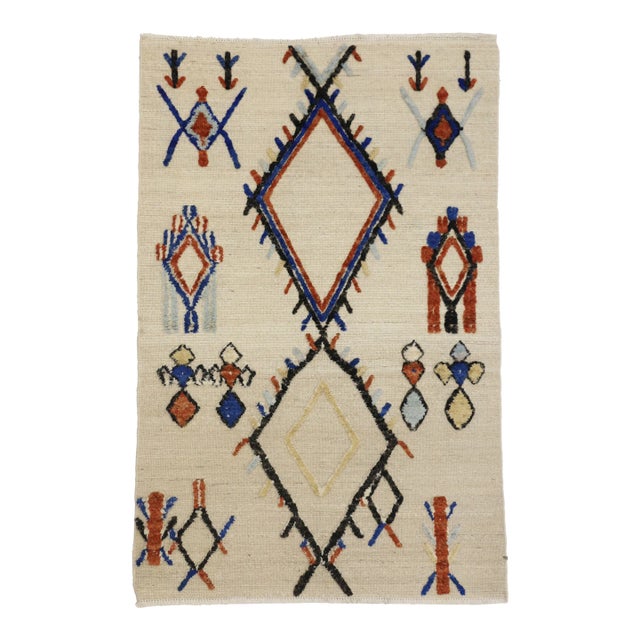 High-Low Moroccan Vintage Style Rug - 04'01 X 06'02 For Sale