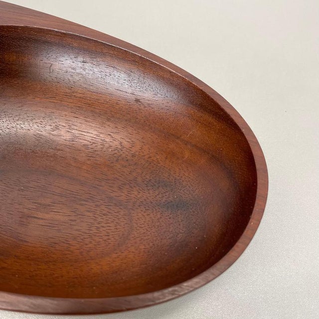 Wood Large Teak Bowl with Brass and Leather Handle from Carl Auböck, Austria, 1950s For Sale - Image 7 of 18