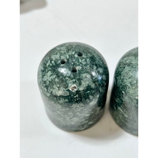 Silver Vintage Rabbit Salt & Pepper Shakers With Green Marble – Arthur Court - 3pcs For Sale - Image 8 of 11