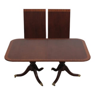 Henredon Banded Mahogany Dining Room Table For Sale