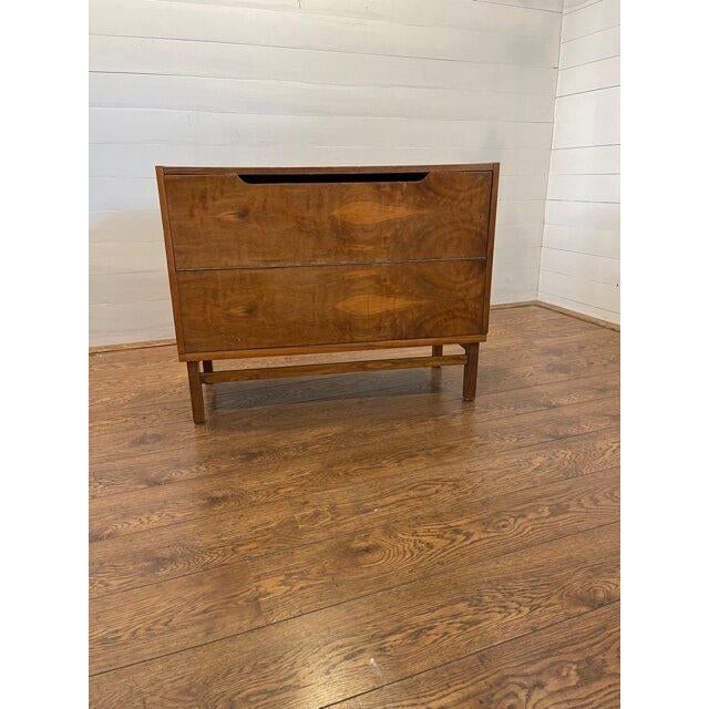1970s Vintage Dresser Pillow Trunk by Tatra Nabytok, 1970 For Sale - Image 5 of 5
