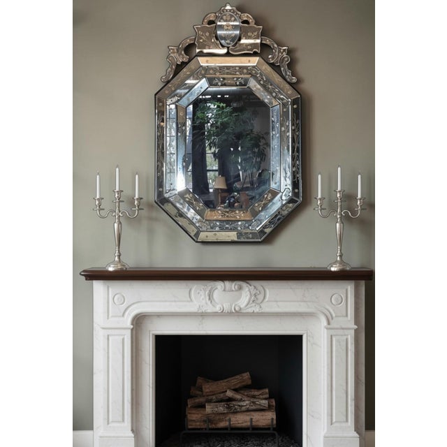 Early 20th Century Antique or Vintage Octagonal Venetian Etched Glass Mirror With Etched Floral Design For Sale - Image 5 of 18