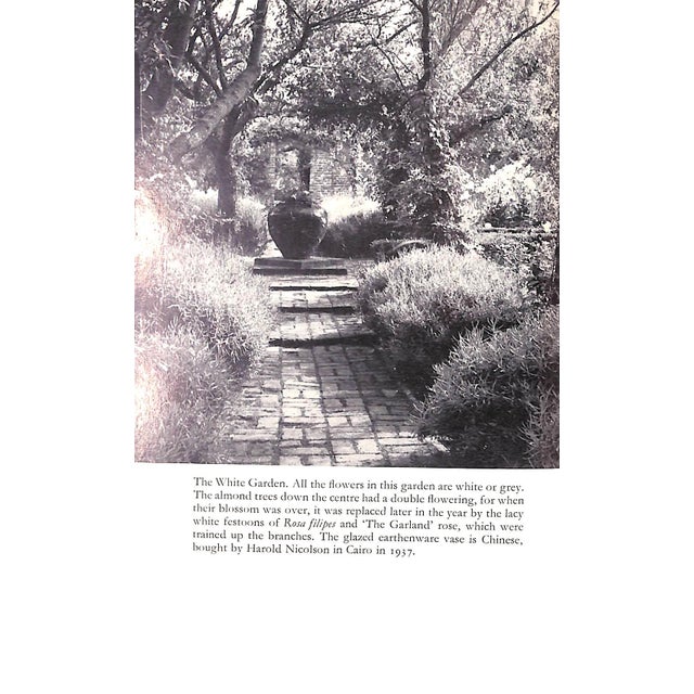 Paper "V. Sackville-West's Garden Book" 1974 Nicolson, Philippa For Sale - Image 7 of 10