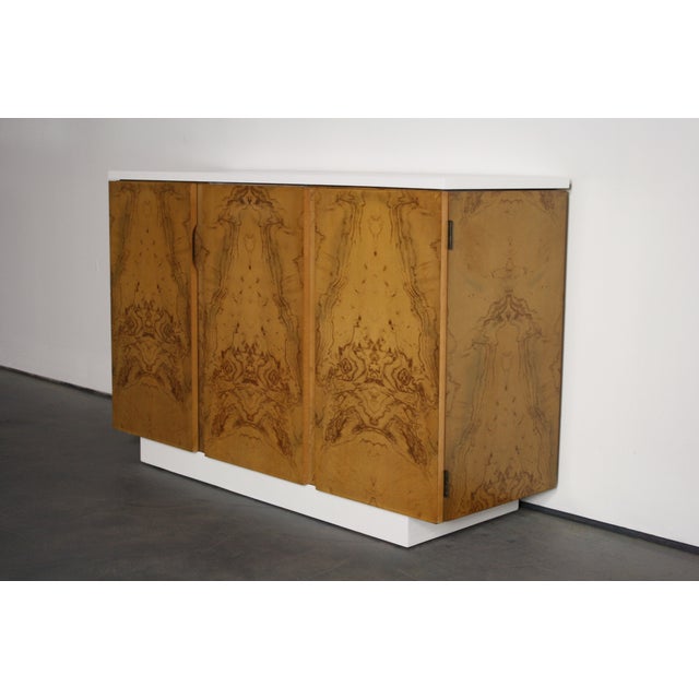 Milo Baughman Burl Wood 2-Tone Credenza Buffet For Sale In Orlando - Image 6 of 11