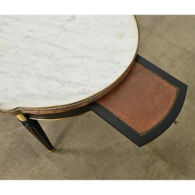 French 19th Century Louis XVI Style Oval Coffee Table For Sale - Image 4 of 13