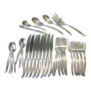 1950s 1847 Rogers Flair International Silver Plate Flatware Set 8 Mid Century Modern - 40 Pieces For Sale