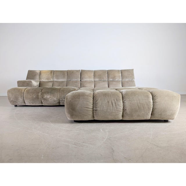 Mid-Century Modern Ocean 7 Corner Sofa in Velvet from Bretz For Sale - Image 3 of 11