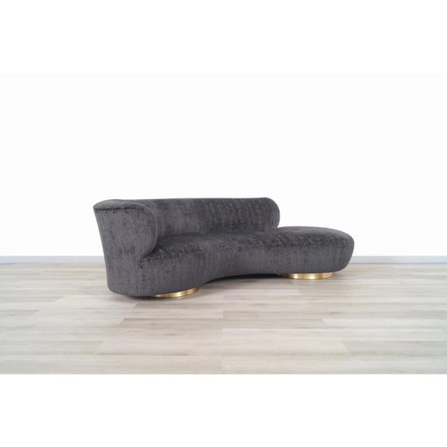 Mid-Century Modern Mid-Century Modern Serpentine Sofa in the Style of Vladimir Kagan For Sale - Image 3 of 13