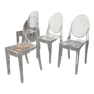 In the Style of Philippe Starck for Kartell Louis Ghost Clear Side Chairs, Set of Four For Sale