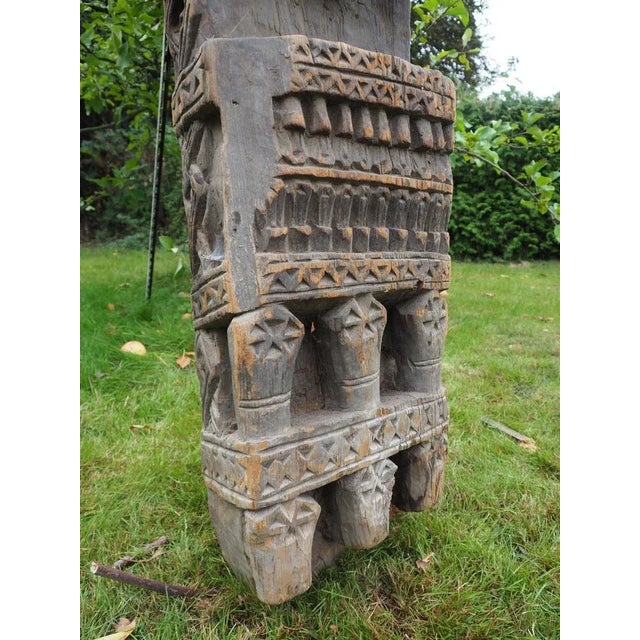 Antique Hand-Carved Wooden Pillar Column, Nuristan, Afghanistan, 1890s For Sale - Image 4 of 11