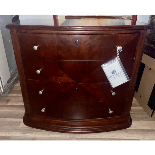 Hooker Furniture Executive Office Suite – 3 Pieces – Dark Cherry For Sale In Miami - Image 6 of 18