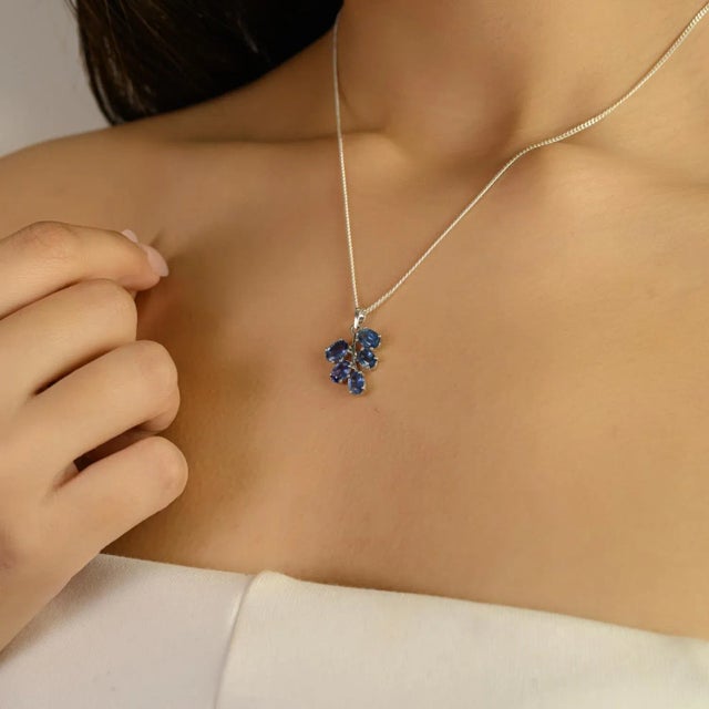 Blue Modern 2.54 CTW Sapphire Minimalist Graps Pendant Set in 925 Silver by Carat&her For Sale - Image 8 of 12