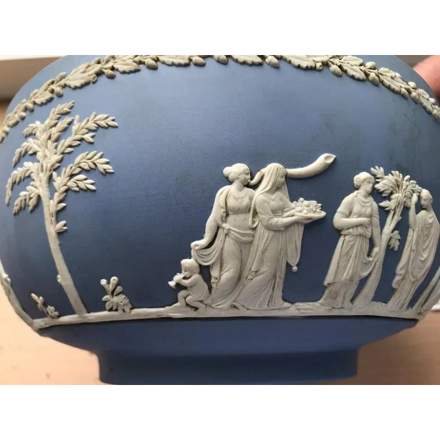 Antique English Ceramic Bowl from Wedgewood For Sale - Image 3 of 13