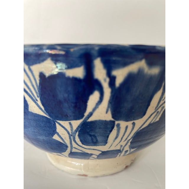 Large Vintage Mexican Blue and Ivory Talavera Pottery Bowl For Sale - Image 13 of 15
