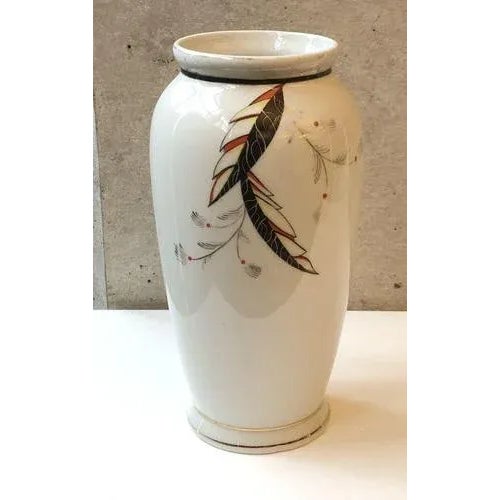 Vintage Porcelain Vase, 1946 For Sale - Image 4 of 4
