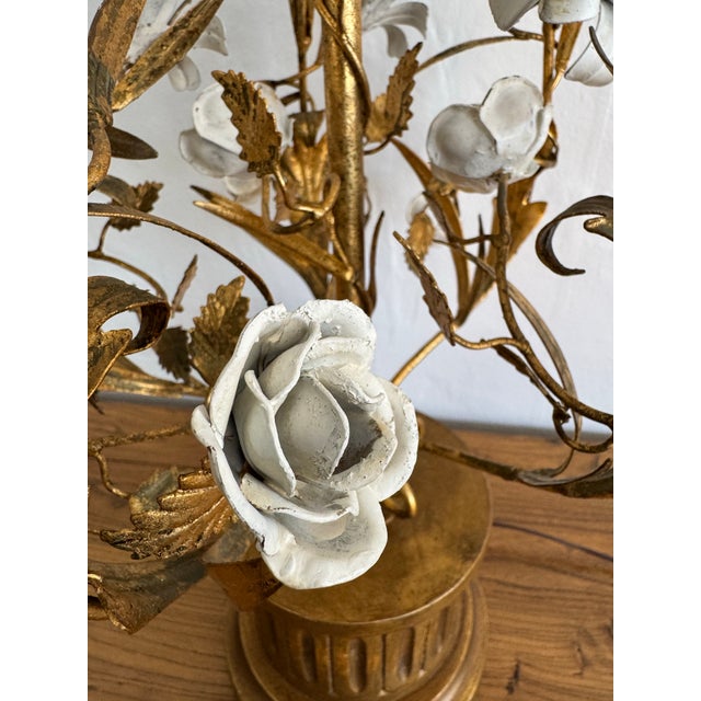 Vintage Gilt Metal Floral Lantern Table Lamp – Hollywood Regency French Style For Sale - Image 4 of 11
