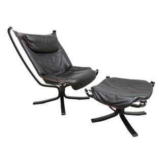 Set of P97 Viking Lounge Chair and Ottoman by Sigurd Ressell for Poltrona Frau, 1960s For Sale