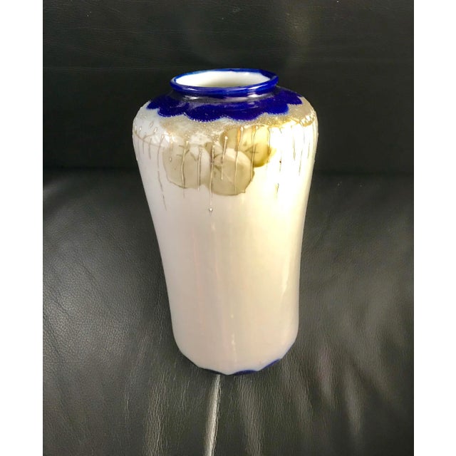 Japanese Vintage Mid Century Hand Painted Vivid Colored Japanese Floral Vase With Gilt Relief For Sale - Image 3 of 7