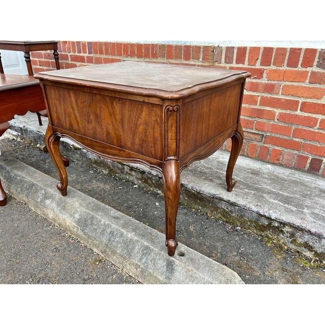 Mid 20th Century Vintage Louis XV Style Fruitwood Inlaid Nightstand by Weiman Furniture. For Sale - Image 5 of 10