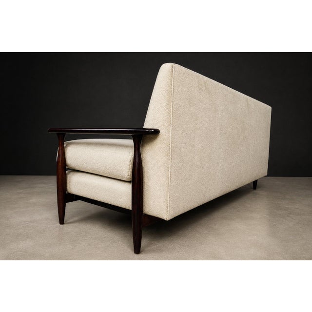 1960s Sofa in Rosewood & Warm Ivory Mohair by Liceu De Artes E Ofícios, Brazil, 1960s For Sale - Image 5 of 18