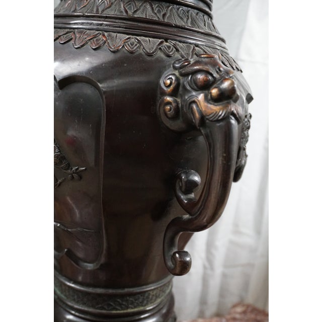 Monumental Japanese Patinated Bronze Crane Floor Vase With Shishi Lion Handles | Meiji Style For Sale In San Antonio - Image 6 of 12