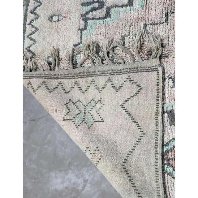 Moroccan Moroccan Boujad Wool Rug - 10.5 X 6.3 Ft For Sale - Image 3 of 6
