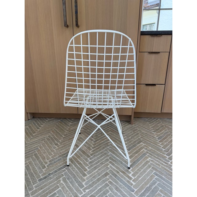 Vintage White Metal Chairs - Set of 8 For Sale - Image 4 of 7