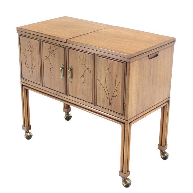 Mid 20th Century Mid-Century Modern Flip Top Bar Cart Server Cabinet For Sale - Image 5 of 11