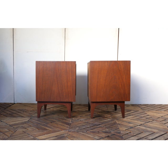 Wood Mid-Century Modern Three Drawers Nightstands by American of Martinsville, c.1960’s For Sale - Image 7 of 18