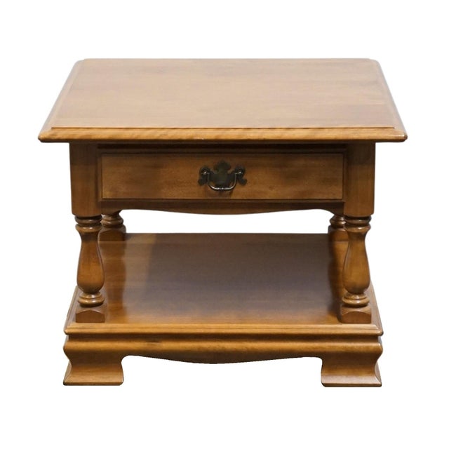 American Ethan Allen Heirloom Nutmeg Maple Colonial Early American 26" Square Accent End Table 10-8625 For Sale - Image 3 of 12