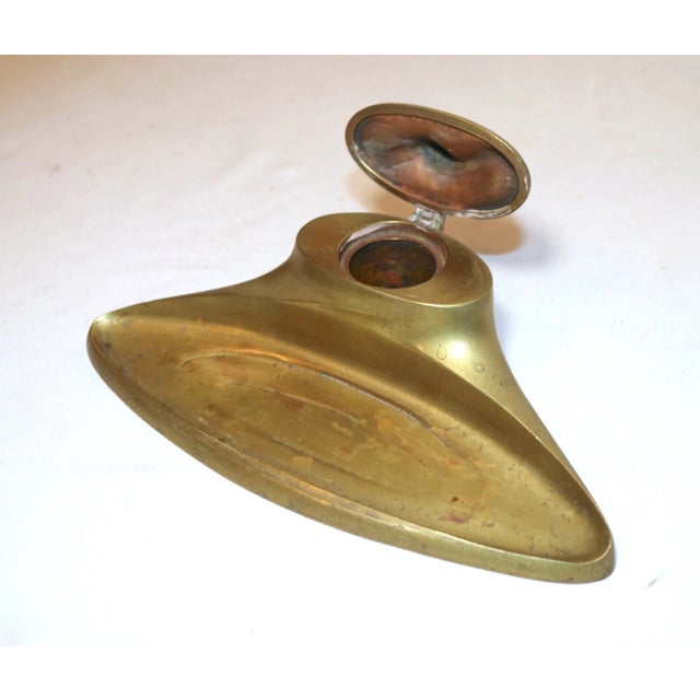 Bradley Hubbard Antique Ornate 1800's Art Nouveau Bradley & Hubbard Brass Desk Pen Inkwell Tray For Sale - Image 4 of 11