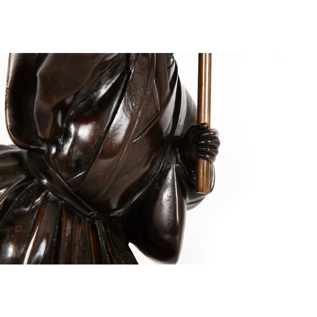 A Fine Japanese Meiji Period Antique Bronze Sculpture of a Samurai Warrior For Sale - Image 17 of 18