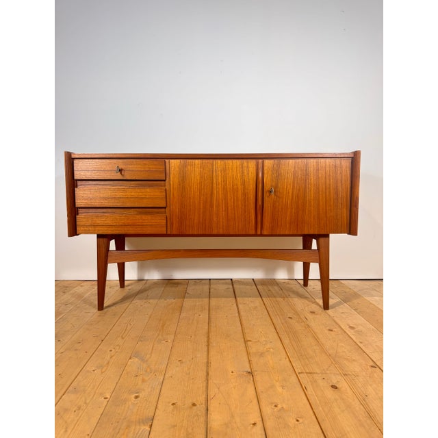Danish Teak Sideboard, 1960s, in Good conditions.