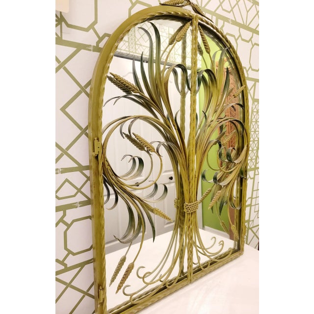 1970s Vintage Lime Green Metal Palm Leaf Sheaf of Wheat Tole Regency Oval Wall Mirror For Sale - Image 5 of 9