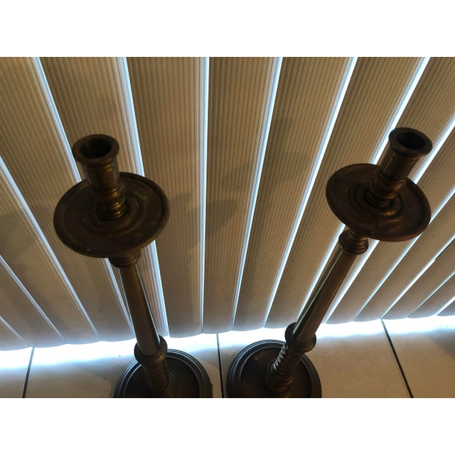 Maitland - Smith Vintage Maitland Smith Brass Candle eSticks - a Pair For Sale - Image 4 of 13