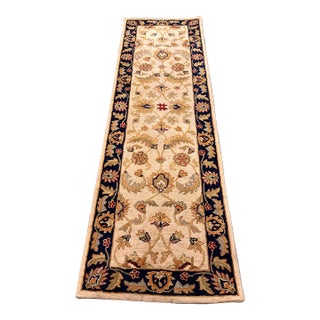 2ft 7in × 9ft Jaunty Legacy Collection Le-75 Wheat Wool Runner Rug For Sale