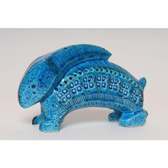 Mid-Century Modern Italian Bitossi Rimini Blu Ceramic Bunny Rabbit by Aldo Londi for Flavia For Sale - Image 3 of 12