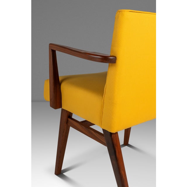 Rare Restored Mid-Century Modern Model C-108 Armchair in Walnut & Canary Yellow Fabric Attributed to Jens Risom for Jens Risom Design, Usa, C. 1950s For Sale - Image 15 of 18