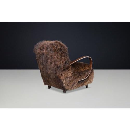 1940s Dutch Sheepskin and Bentwood Lounge Chair from Jindřich Halabala, 1940s For Sale - Image 5 of 13